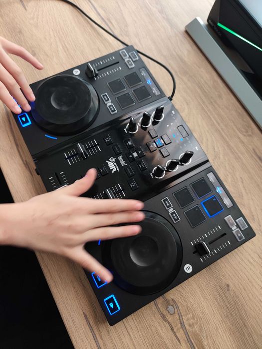 Controller DJ Hercules – stare bună, funcționează perfect