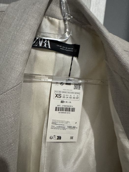 Официално късо сако Зара