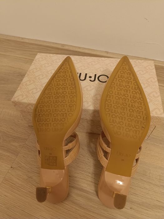 Liu Jo kitten heels / ниски токчета