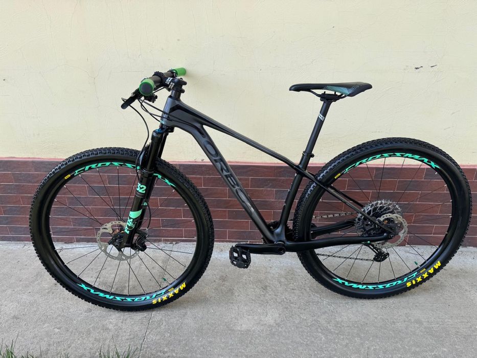Bicicleta Orbea Alma Carbon 1x12 Fox, Mavic