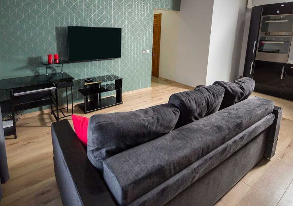 Дава се под наем Четиристаен апартамент в Пловдив, Център - 99 кв.м за 255 € - Снимка #4