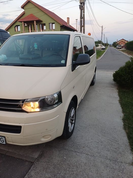 Vând Volkswagen Caravele