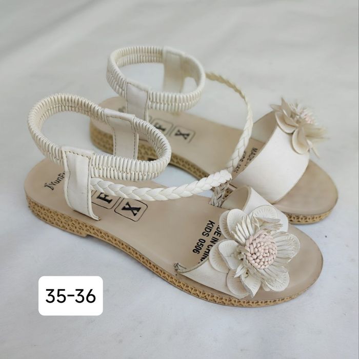 Босоножки 35-36 размер в отличном состоянии