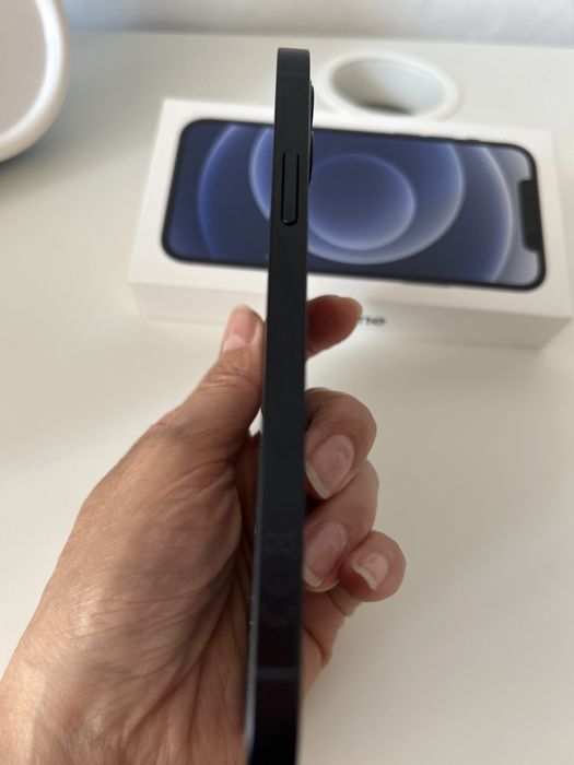 IPHONE 12 в отличном состоянии