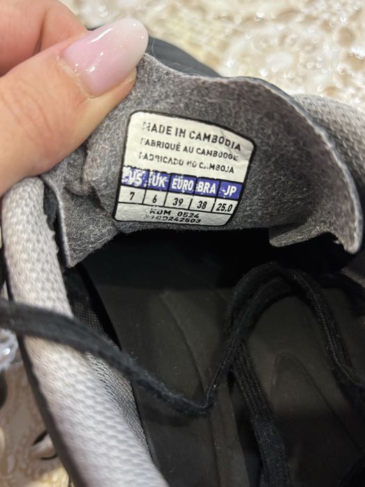 Стоножки МИЗУНО естествена кожа