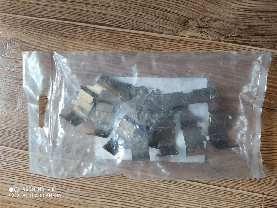 Продам запчасти на галант 8