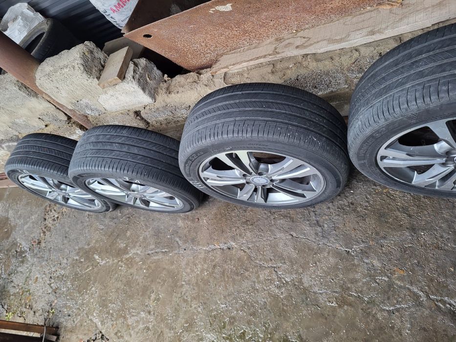 Шины летние 245/45/17