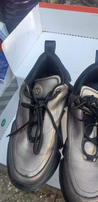 sneakers piele fete Il  passo