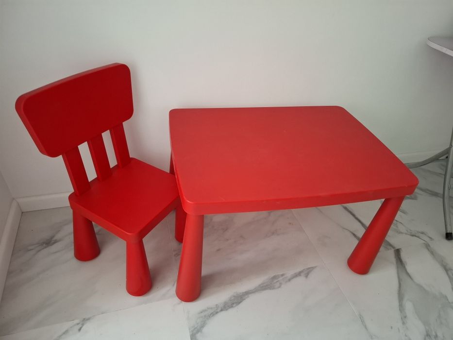 Masuta cu scaun din plastic Ikea