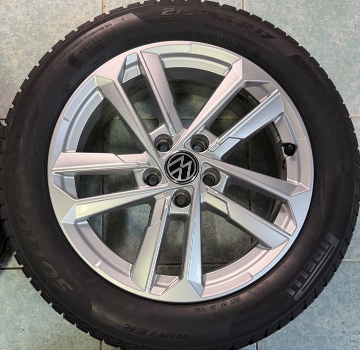 Jante aliaj R17 VW Passat B8 B9 T-Roc 215/55/17 iarna Pirelli 2021