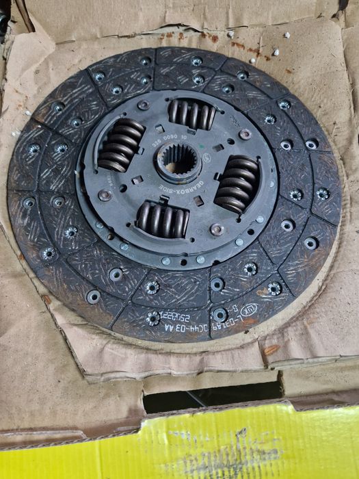 Chit ambreiaj ford tranzit custum motoa2. 2