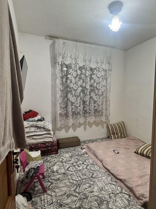 Срочно продается квартира (3 переделанная в 4-х)