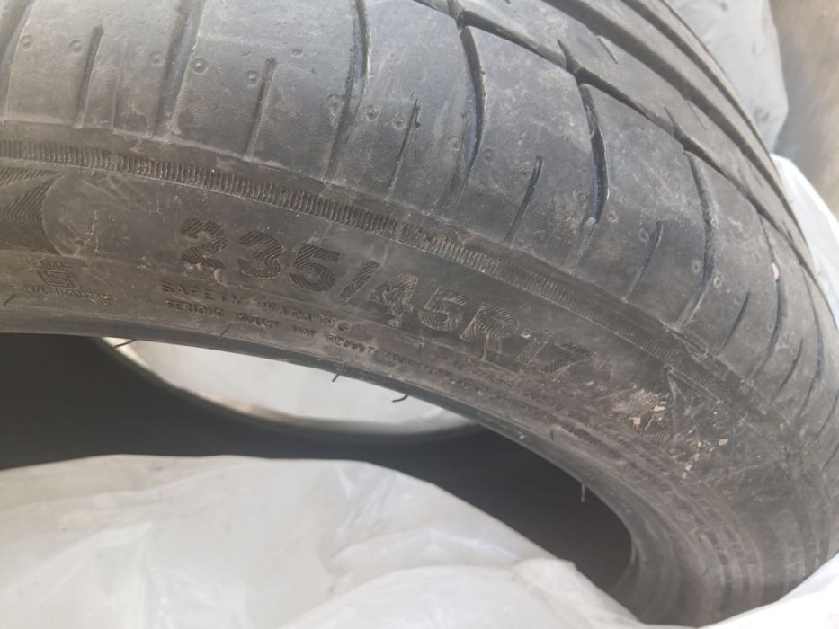 Шины летние 235/45/17 размер