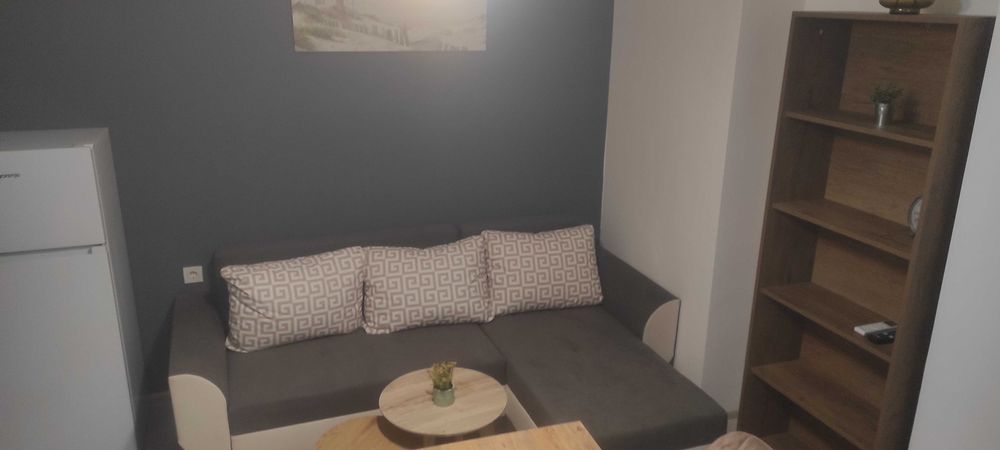 Дава се под наем Двустаен апартамент в Шумен, Център - 46 кв.м за 357 € - Снимка #12