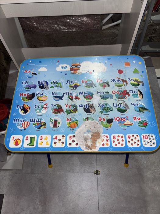 Детский столик со стулом