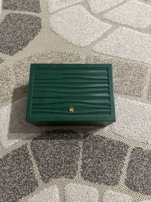 Часы наручные ролекс в отличном состоянии, можно сказать что новые.