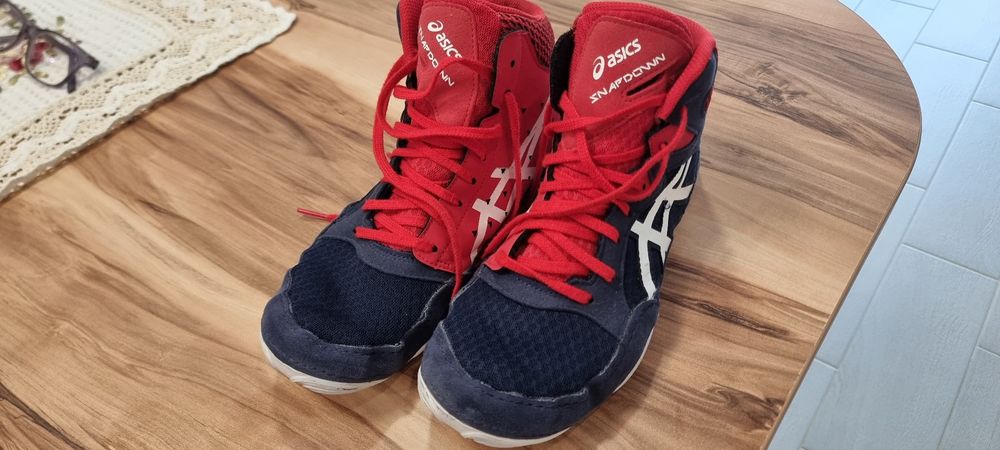 Борцовки ASICS - 39 номер