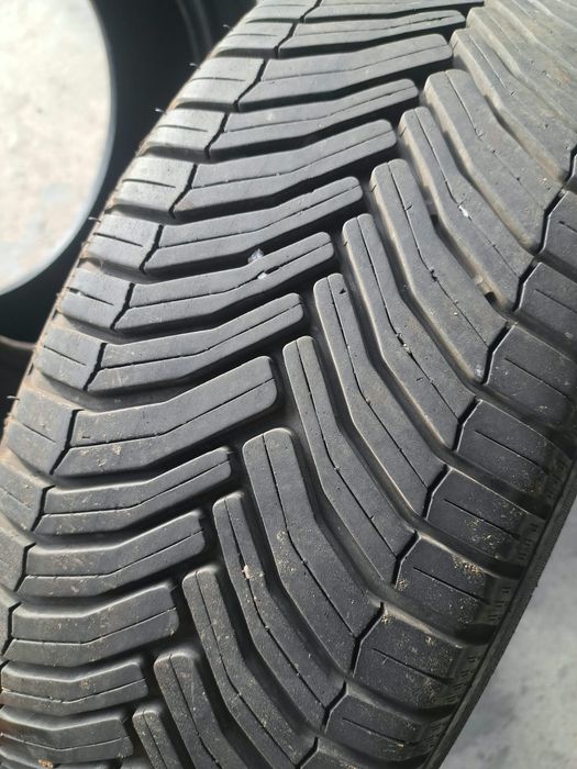 2 anvelope Cross Climate 195 60 r15 Michelin