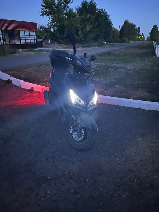 Срочно продаю скутер 125 куб