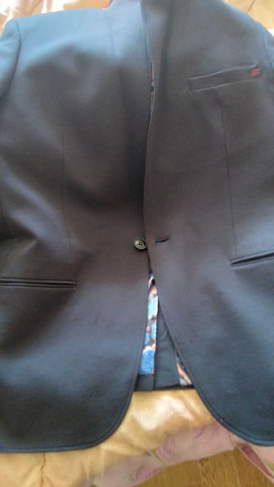 Ново офицялно сако