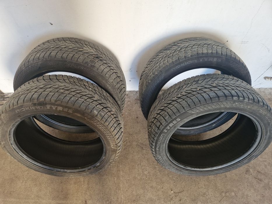 Anvelope 235/45/18 Nokian 500lei 4buc