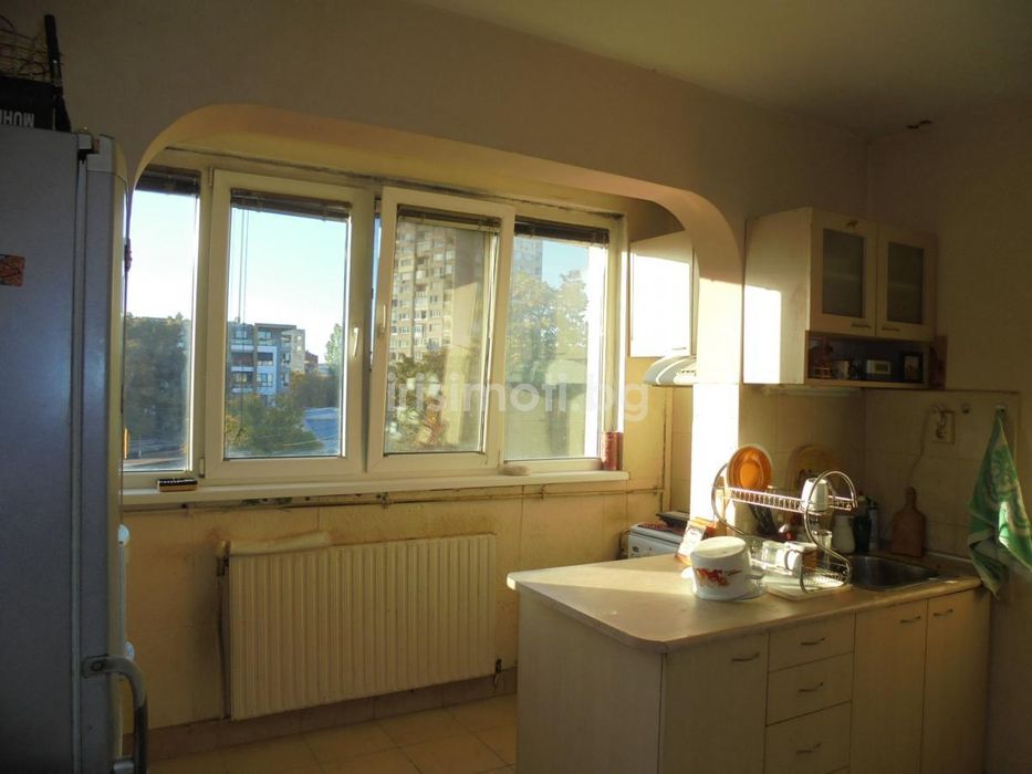 Продава се Тристаен апартамент в София, Бъкстон - 89 кв.м за 2090 €/кв.м - Снимка #2