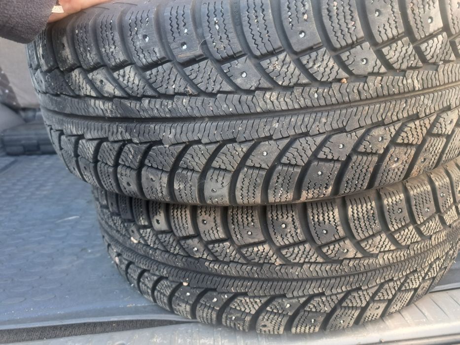 Продам резину зима R15