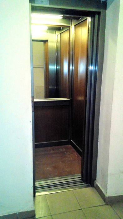 Дава се под наем Двустаен апартамент в София, Оборище - 67 кв.м за 447.78 € - Снимка #13
