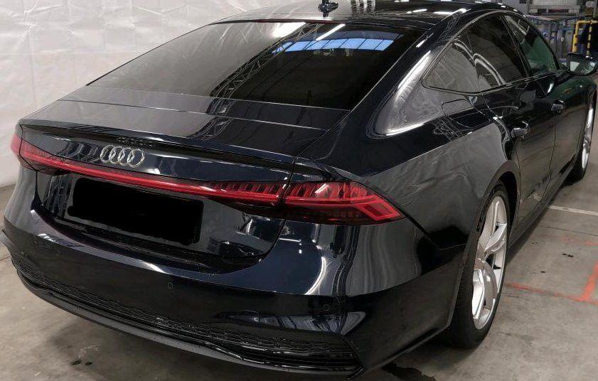 Оригинален S line заден дифузьор за audi a7 c8
