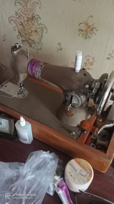 Продам швейные машинки