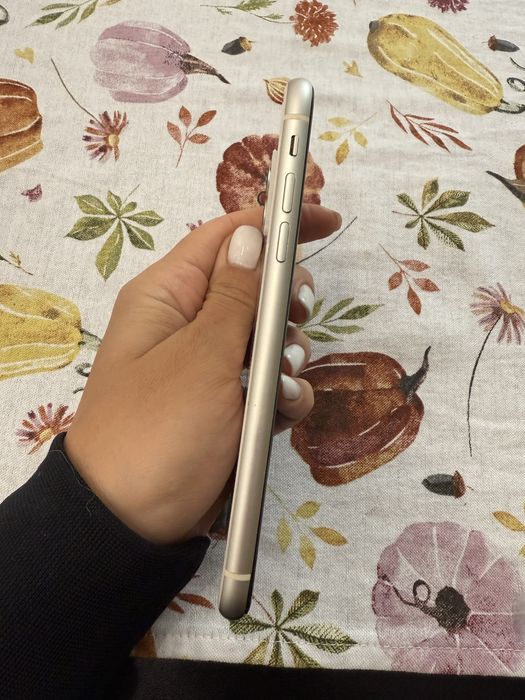 Iphone 11,  de 128 gb, 74% baterie