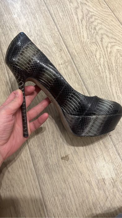 Продам туфли Sergio Rossi