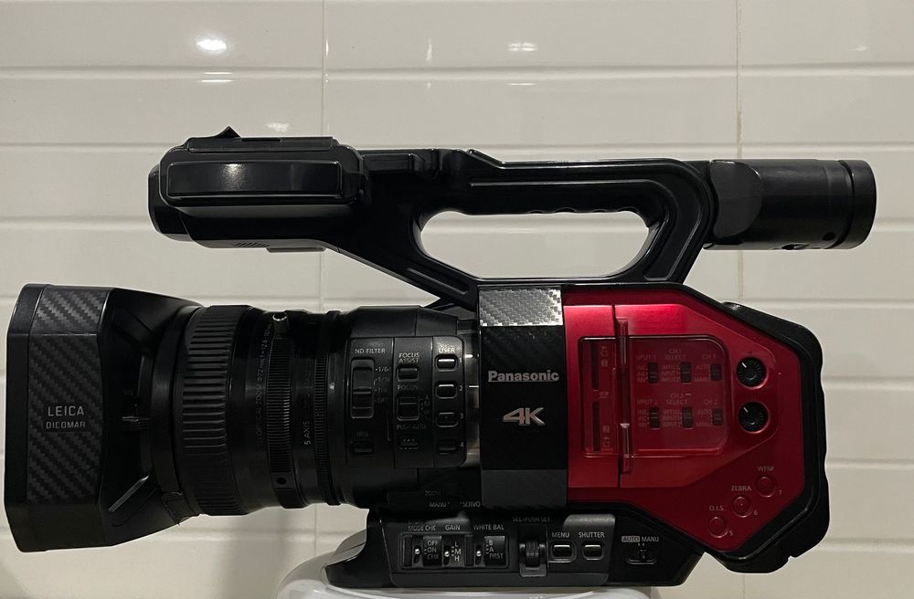 Panasonic AG-DVX200 4K Camcorder