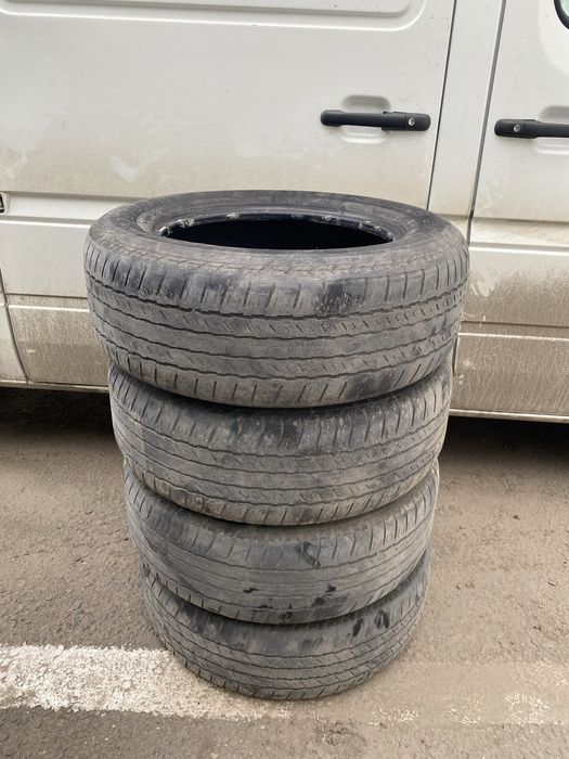 Продам резину 265/60R18