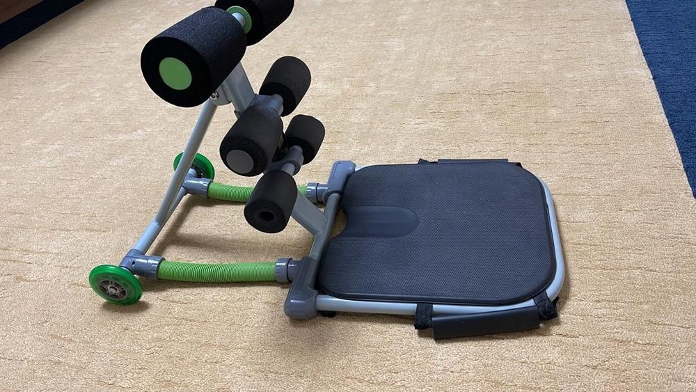 Продам тренажёр для спины и пресса