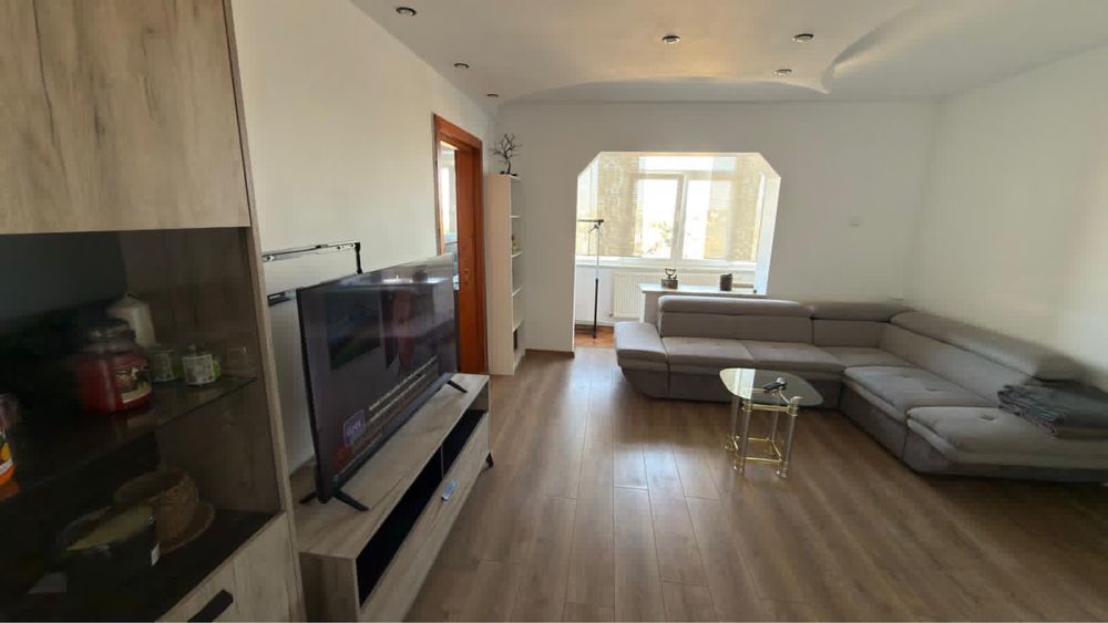 Inchiriez apartament central langa Universitate