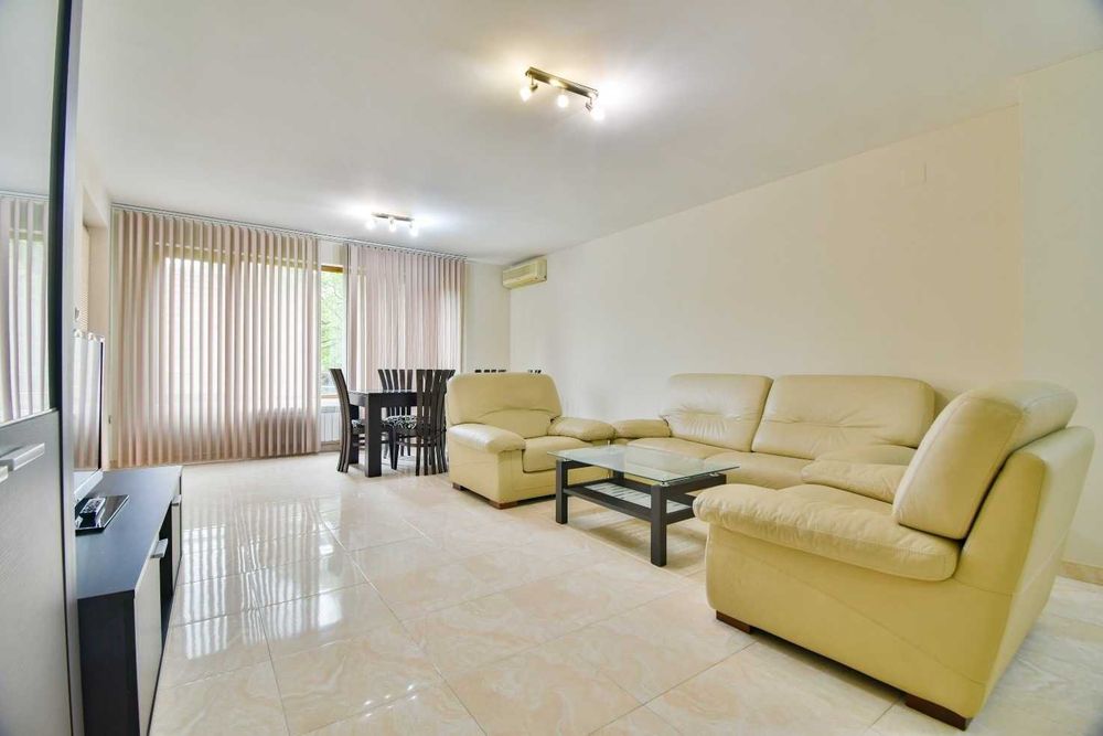 Дава се под наем Тристаен апартамент в София, Витоша - 145 кв.м за 800 € - Снимка #5