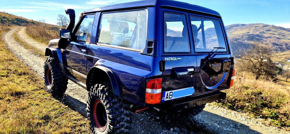 Nissan Patrol y60 SLX