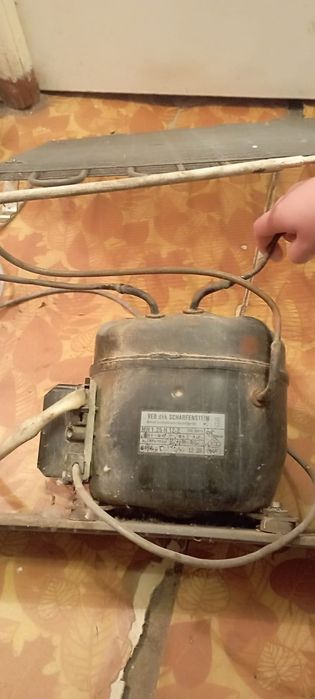 Компрессор от морозильника в сборе