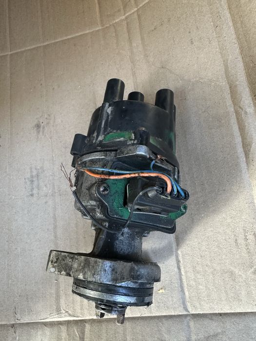 Трамблер на Nissan Primera P10