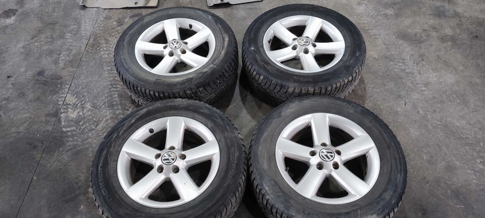 Set jante aliaj pe 16 volkswagen vw tiguan 2009 1.4 TSI cu anvelope de iarna DOT 2015