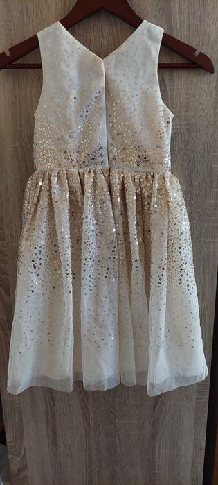 Рокля в екрю 128р-р