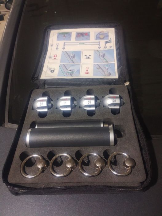 Продавам оригинален мерцедесов комплект за укрепване на товари