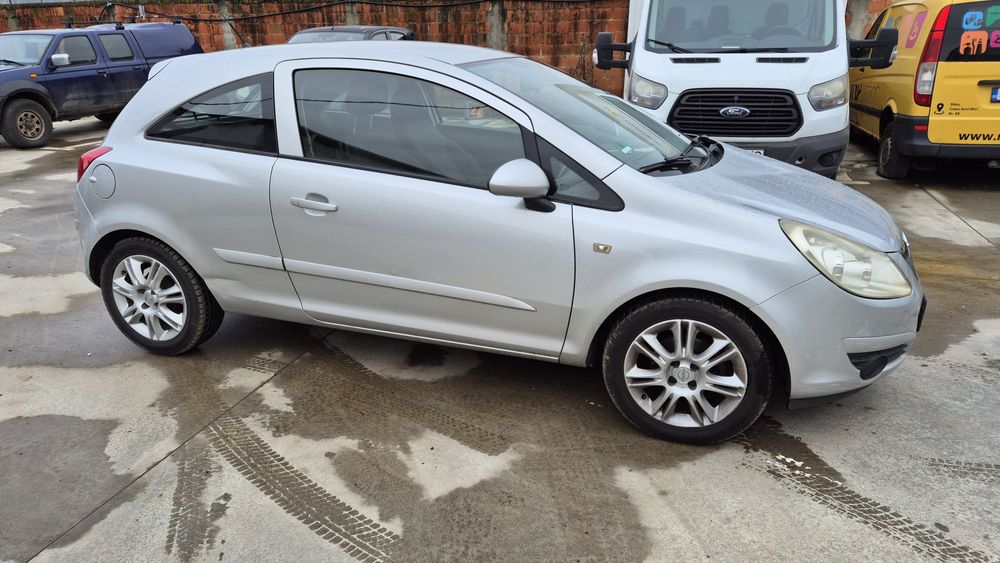 Vand Opel Corsa D 2007