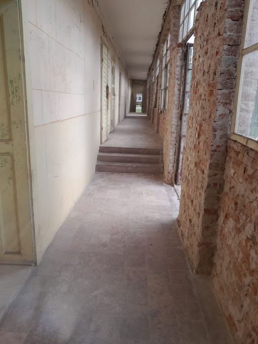 Casa mare 600 mp utili pe teren de 1800 mp