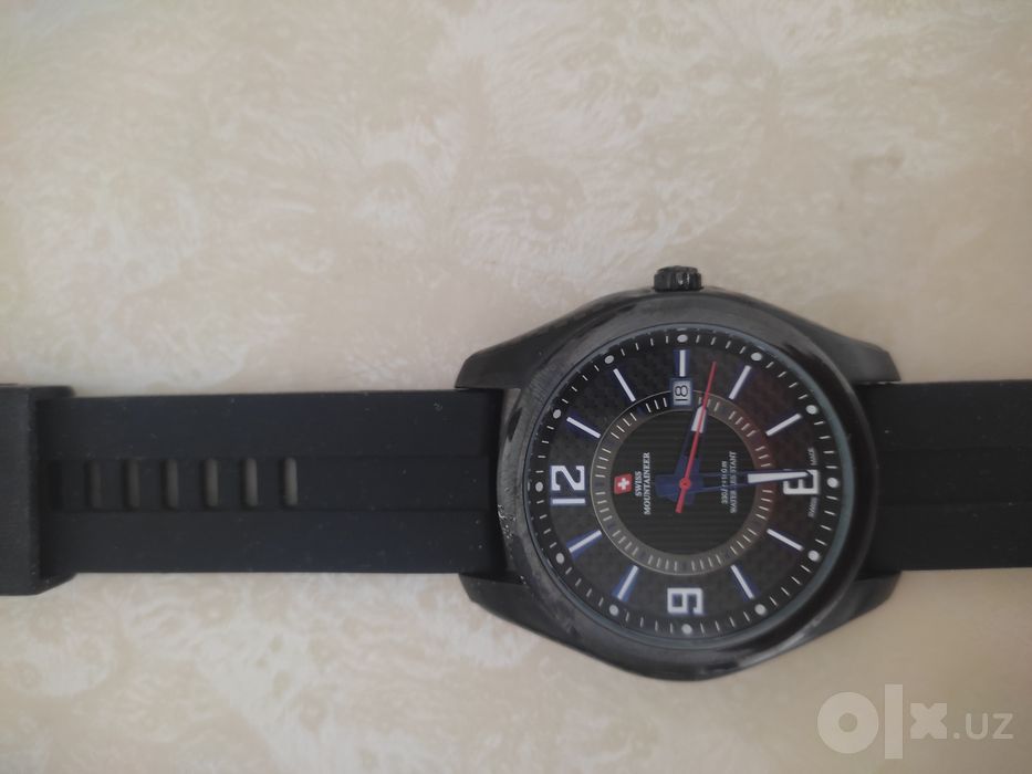 Продам швейцарские часы Swiss Mountineer