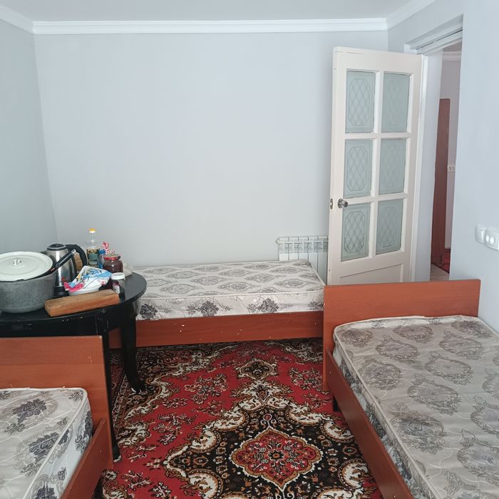 Ижарага хона студент кизларга