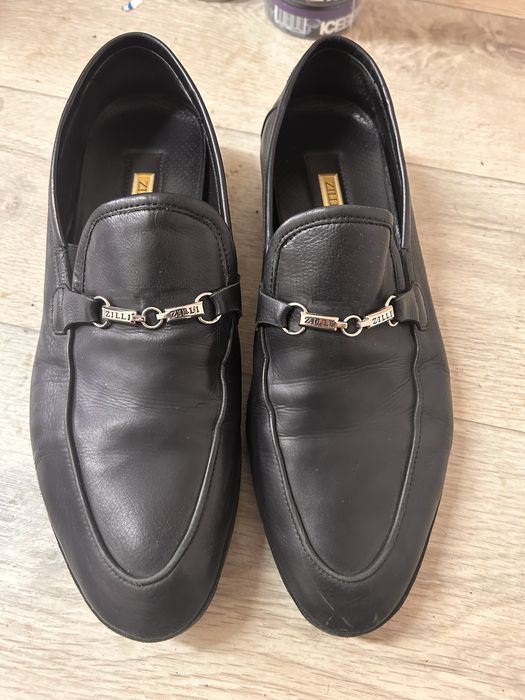 Продам туфли zilli