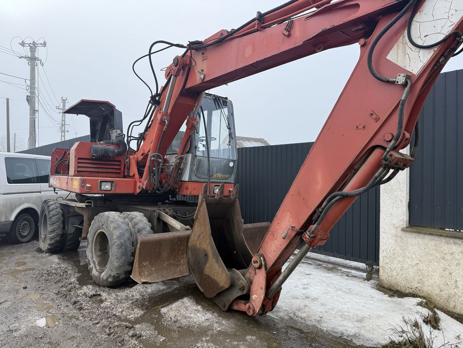 Dezmembrez excavator O&K