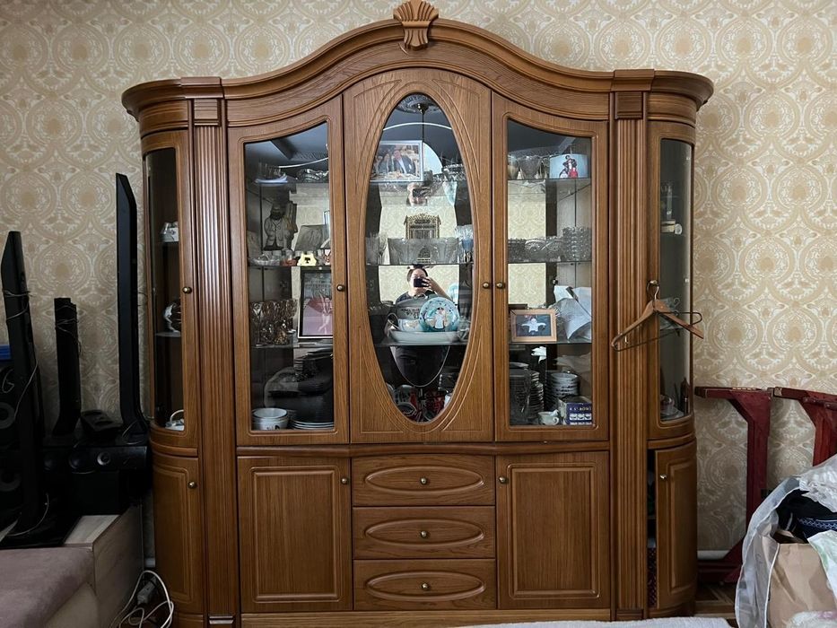 Срочно продам Шкаф